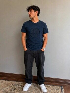 Mens Black T-Shirt Tee Graphic Logo Casual Cotton Studio De Vestiti Eleganti